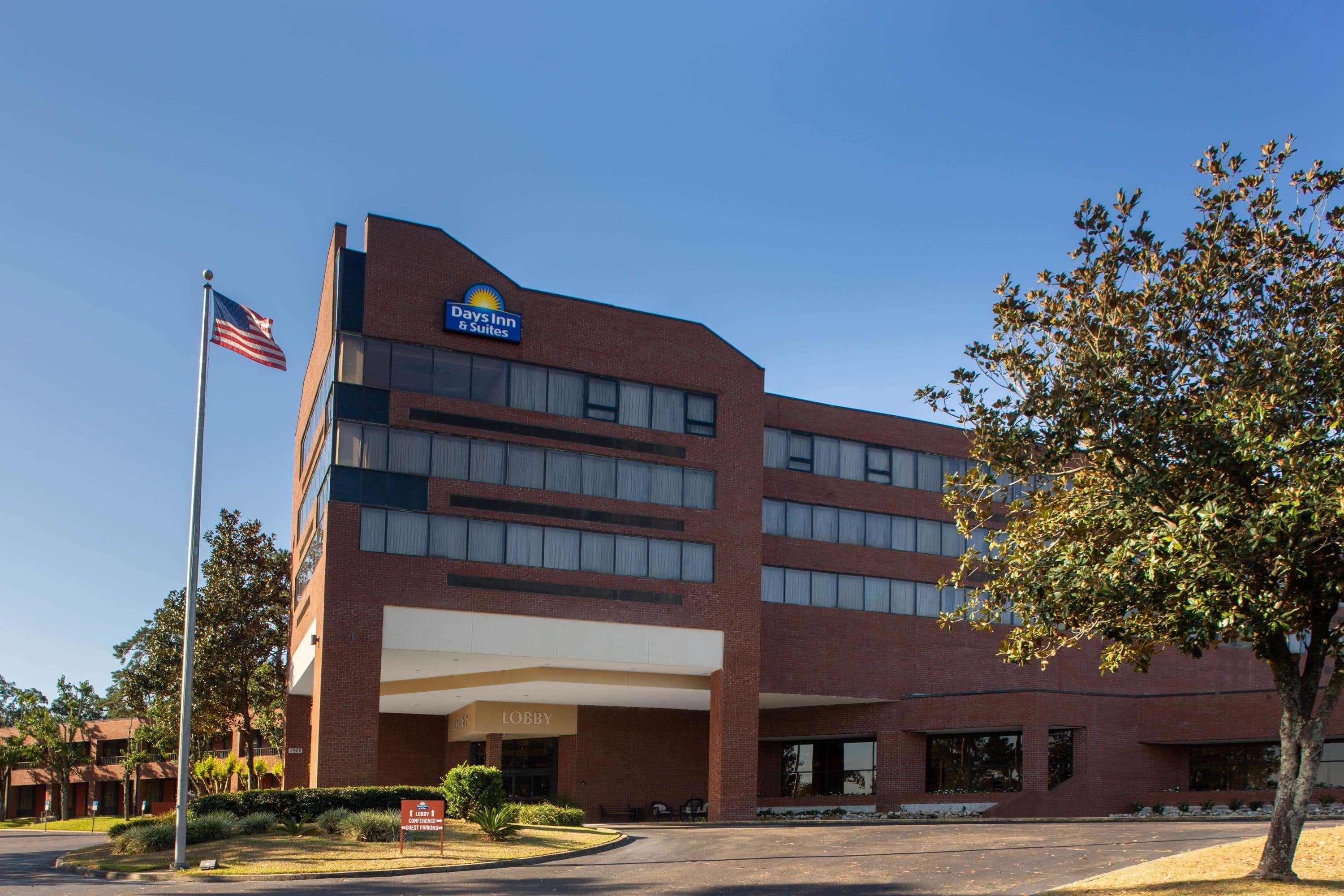 Days Inn & Suites By Wyndham Tallahassee Conf Center I-10 Eksteriør bilde