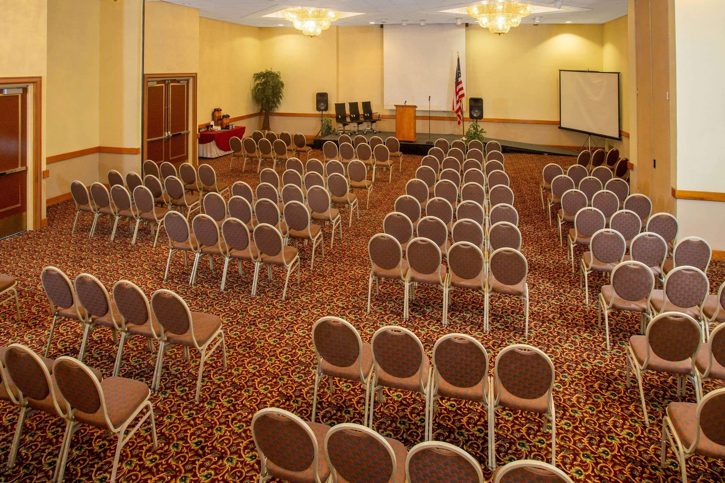 Days Inn & Suites By Wyndham Tallahassee Conf Center I-10 Eksteriør bilde