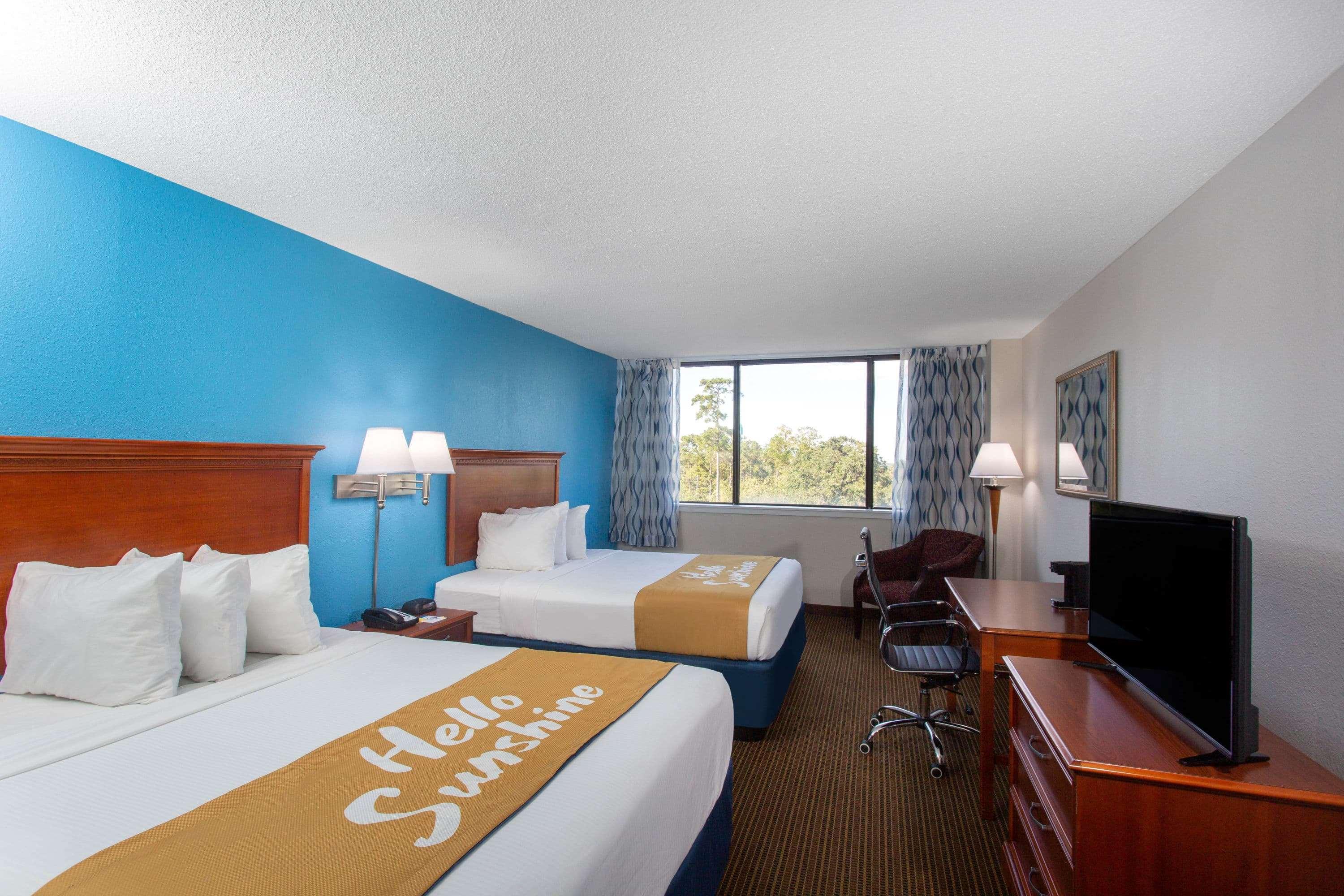 Days Inn & Suites By Wyndham Tallahassee Conf Center I-10 Eksteriør bilde